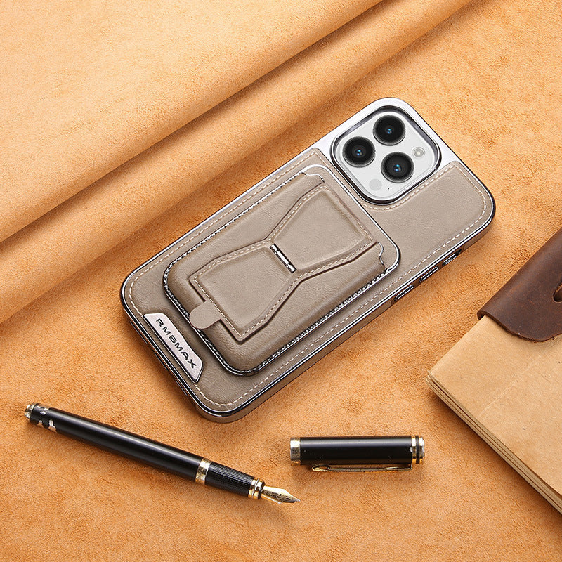 Skórzane etui na iPhone’a z magnetycznym uchwytem na karty