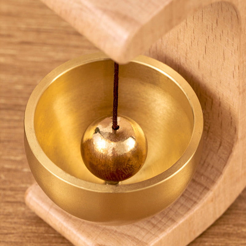 Magnetyczny drewniany dzwonek do drzwi