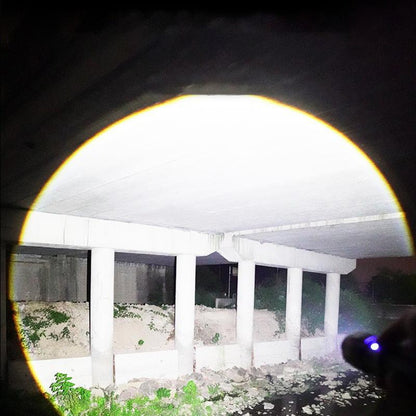 StormBeam | Teleskopowa latarka z powerbankiem