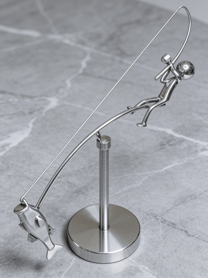 Figurka rybaka z efektem balansu 🎣