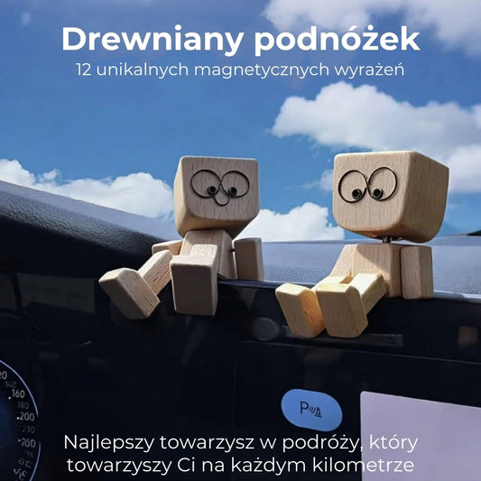 Urocza drewniana huśtawka z 12 magnetycznymi minami