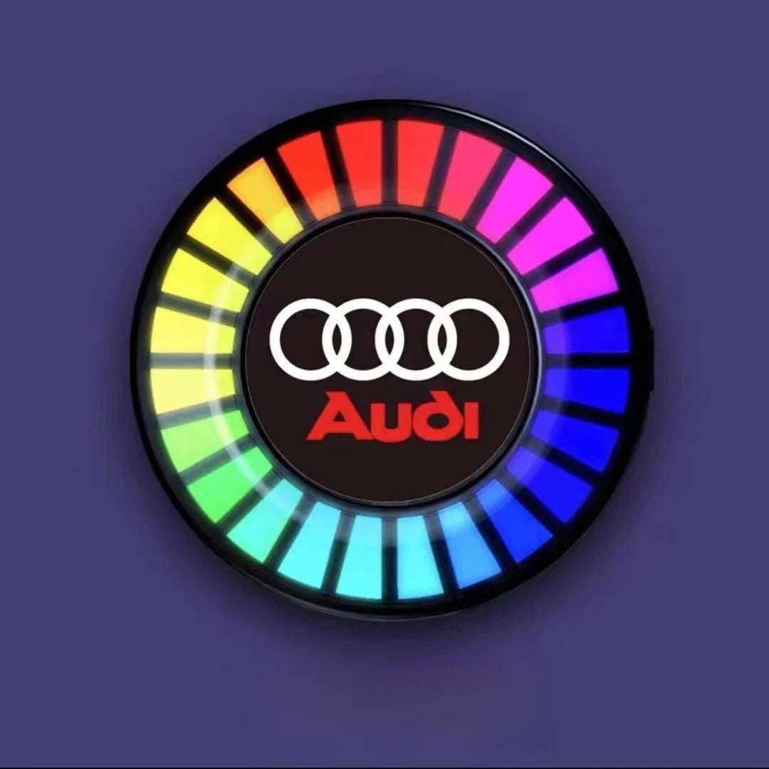 Muzyczna lampka samochodowa LED z rytmem (z dyfuzorem zapachowym)